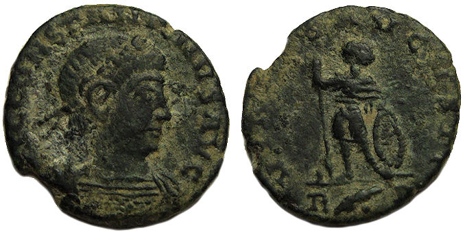 Constantine II ae4 : VIRTVS AVGVSTI